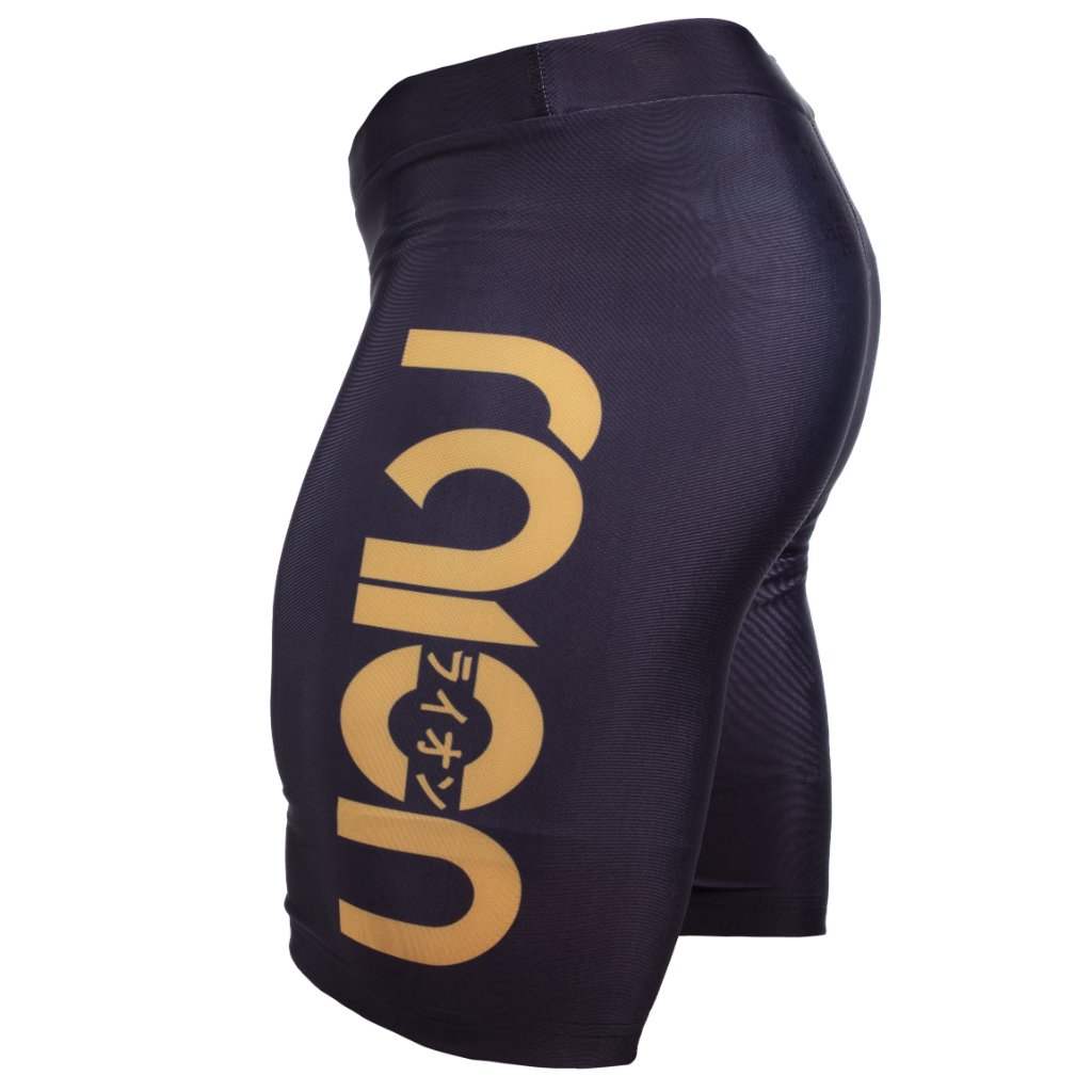 Raion CS Plain Compression Shorts | RG-C097 | Logo Design |Protects Against Rash Formation - mmafightshop.ae