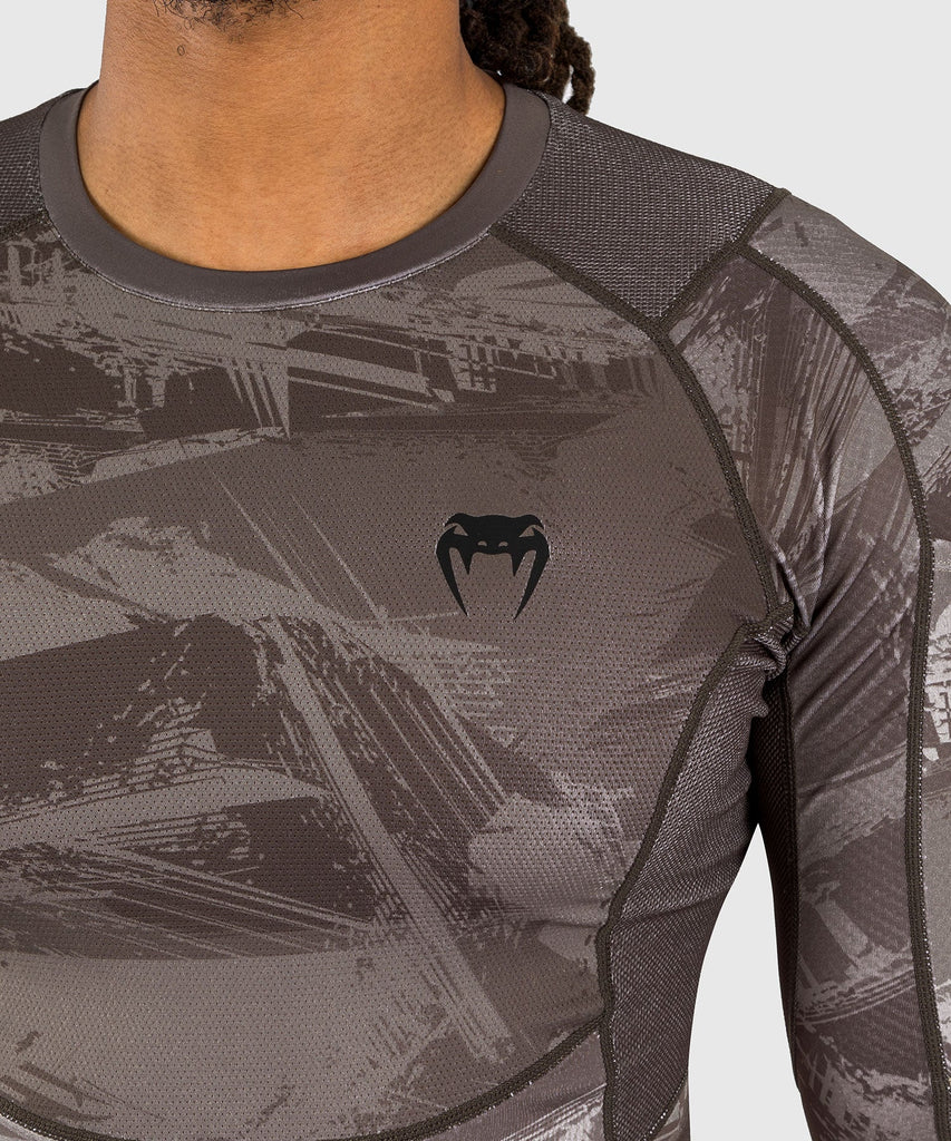 Venum® Electron 3.0 Long Sleeve Rash Guard - mmafightshop.ae