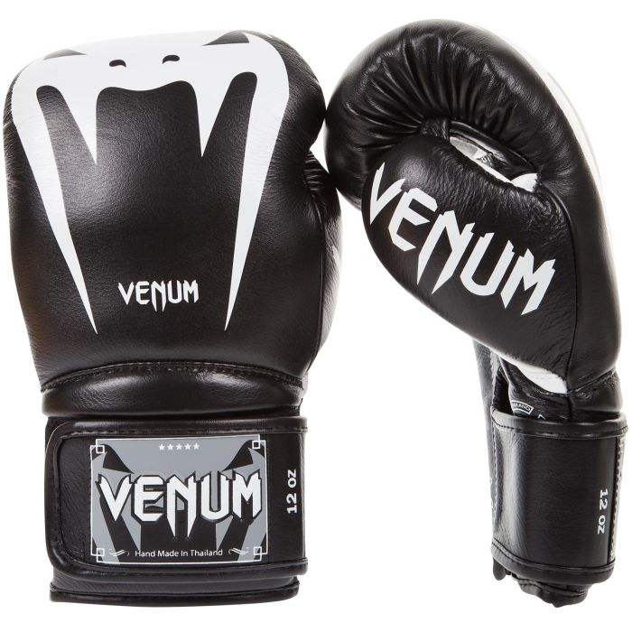 VENUM GIANT 3.0 BOXING GLOVES - mmafightshop.ae